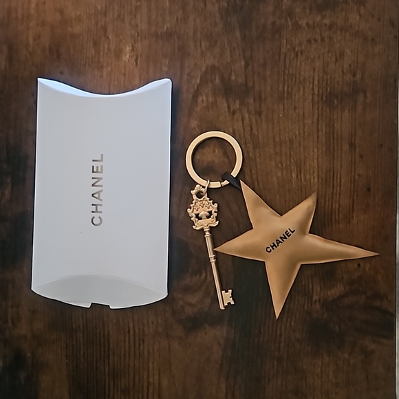 NIB Chanel Keychain - Picture 1 of 3